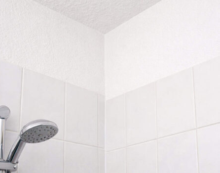 Hoe stop ik schimmel in de badkamer